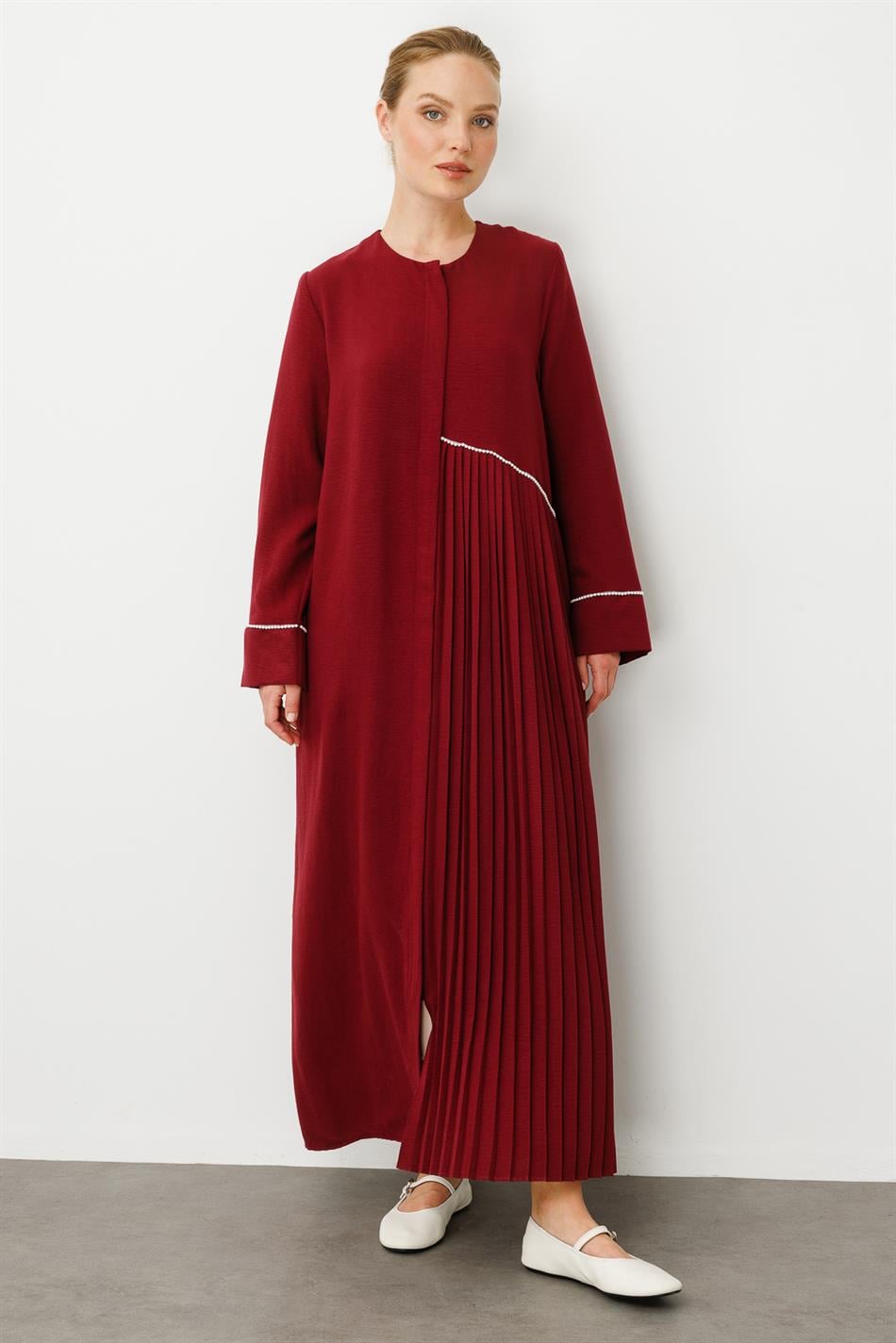LCN Pleated Trim Detail Silky Texture Lightweight Cape-Cafe-Burgundy