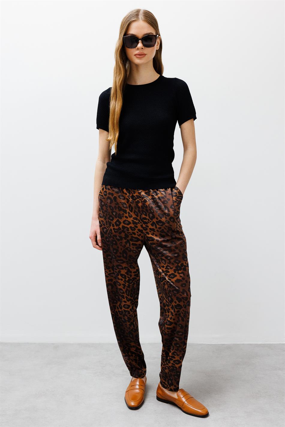 Fließende Hose aus Leopardenmuster - LEOPARD