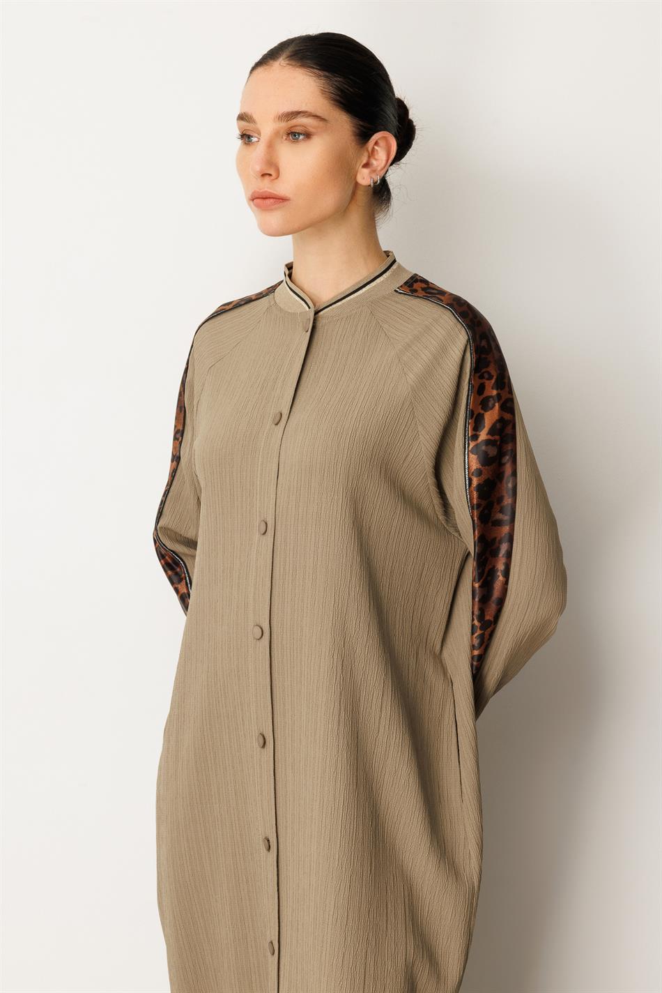 Abaya-jas van geweven stof met luipaardprint en schouderdetails - Nerts