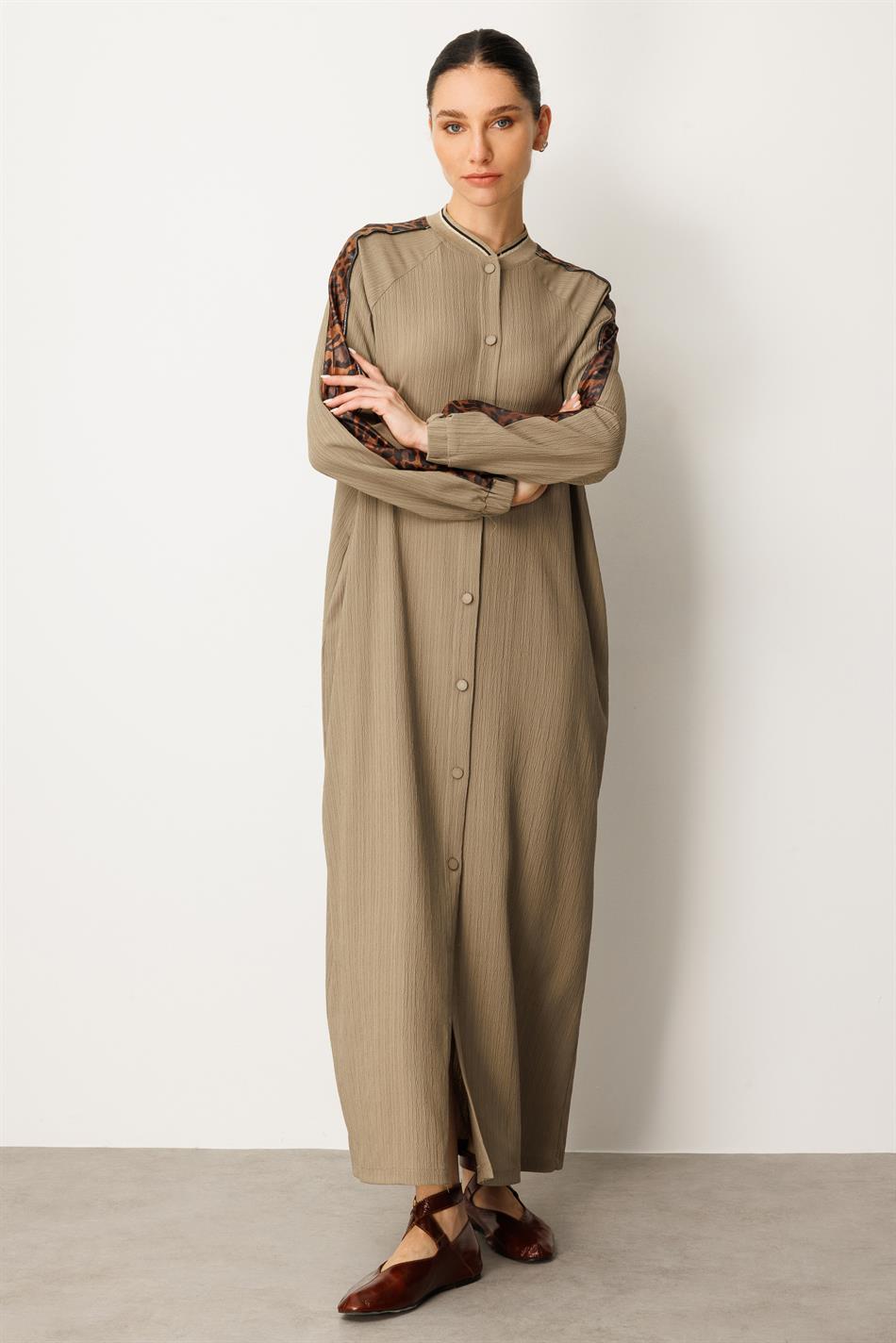 Abaya-jas van geweven stof met luipaardprint en schouderdetails - Nerts