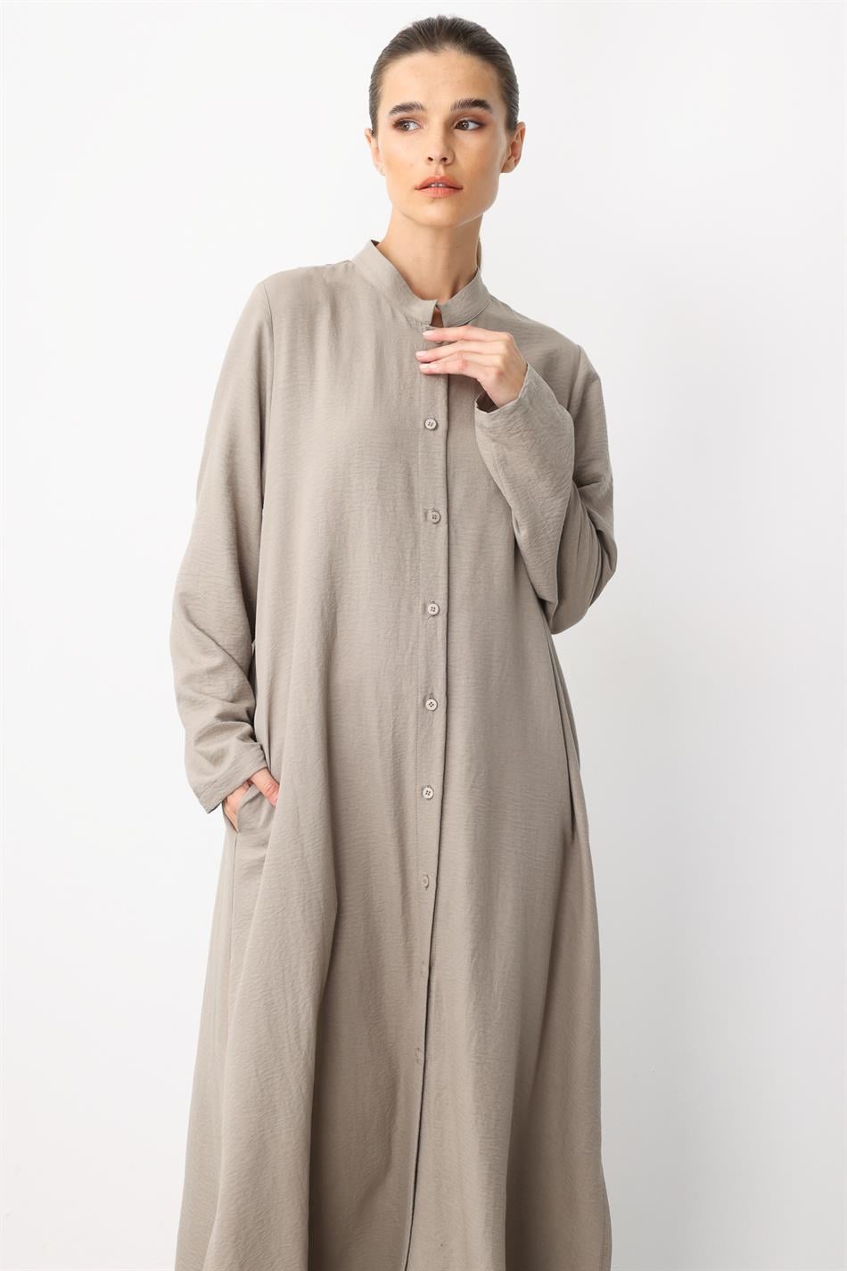 Sportjas/jurk/abaya met mesh-achterkant en borduurwerk van zijde - R-MINK