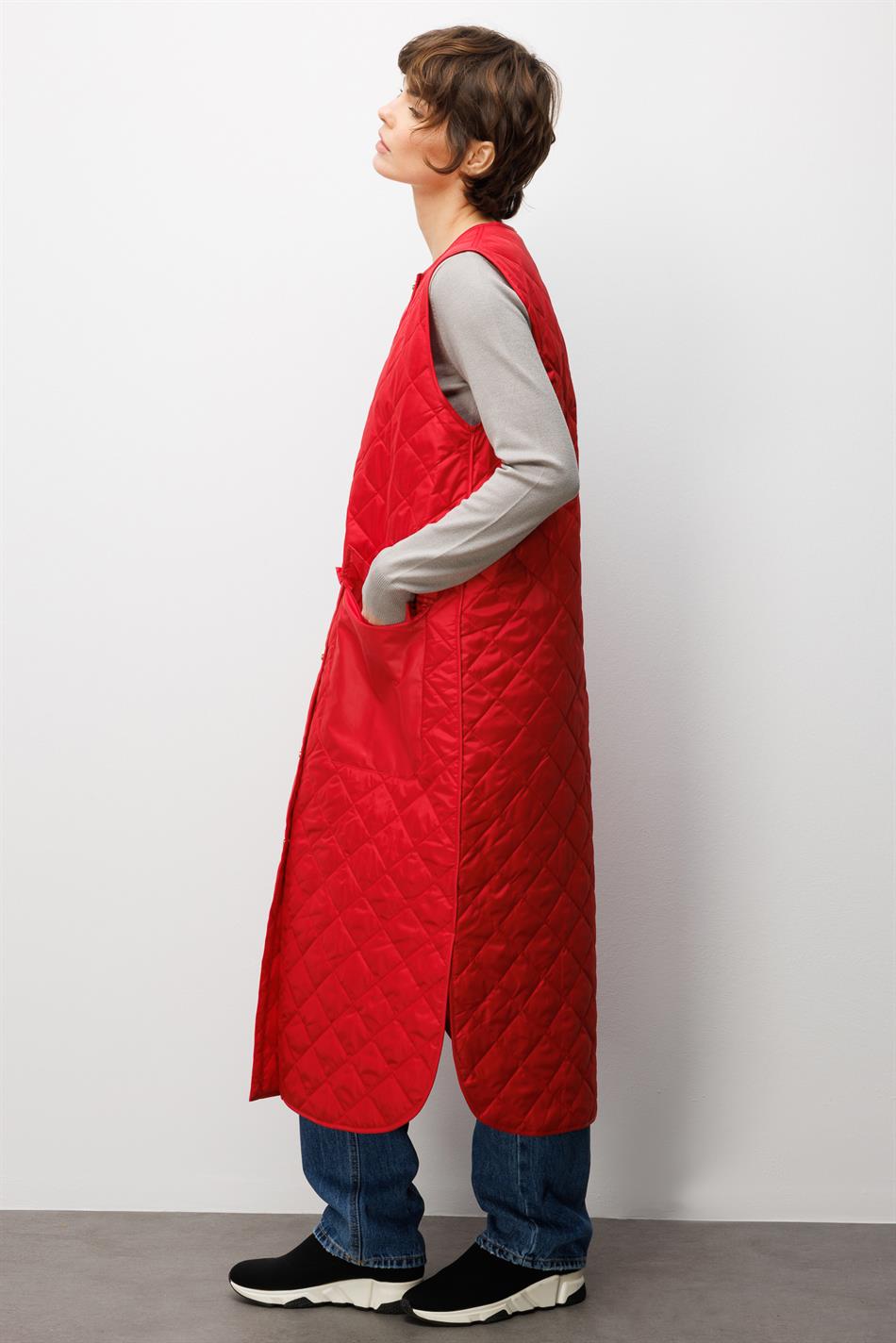 Micca Zamansız  (Yumuşak)  Elyaf Dolgulu Astarlı  Yelek-Kırmızı