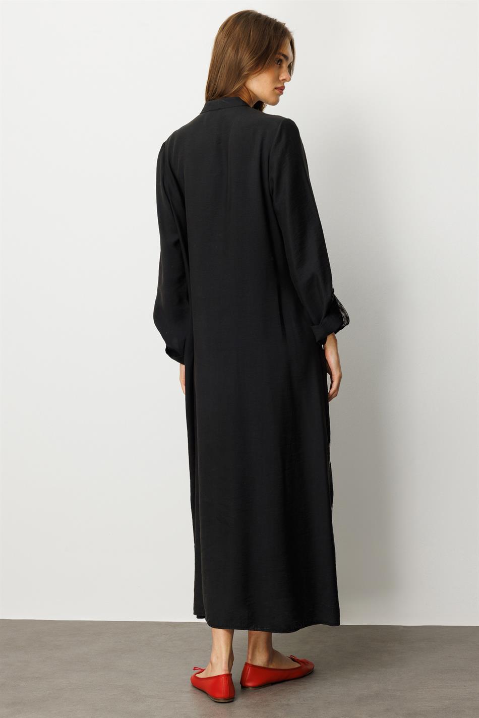 Modalmantel (90 % Natur) mit Knopfverschluss und Folienverzierungen – zeitloser Stil/Abaya – Schwarz