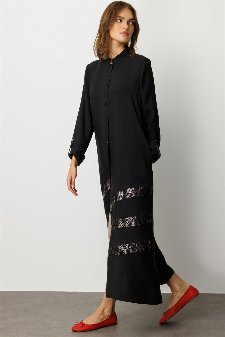 Modalmantel (90 % Natur) mit Knopfverschluss und Folienverzierungen – zeitloser Stil/Abaya – Schwarz
