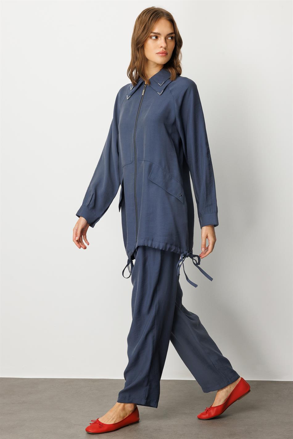 Modal (90 % Naturfaser) Bequemes, zeitloses und saisonunabhängiges Hosen-Set mit Details – Marineblau