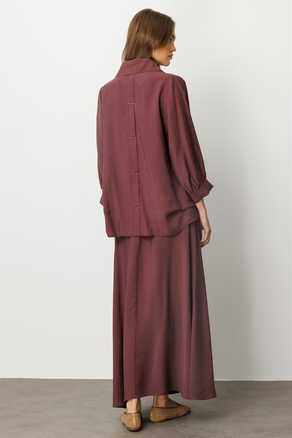 Modell (90 % Naturmaterial) Fließendes Rock-Set aus weichem Stoff mit Accessoires - Burgunderrot