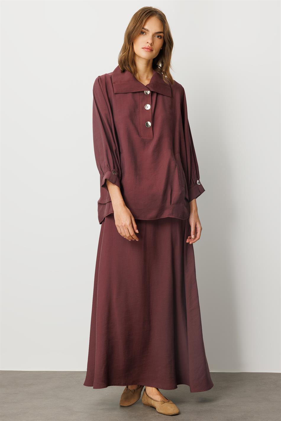 Modell (90 % Naturmaterial) Fließendes Rock-Set aus weichem Stoff mit Accessoires - Burgunderrot