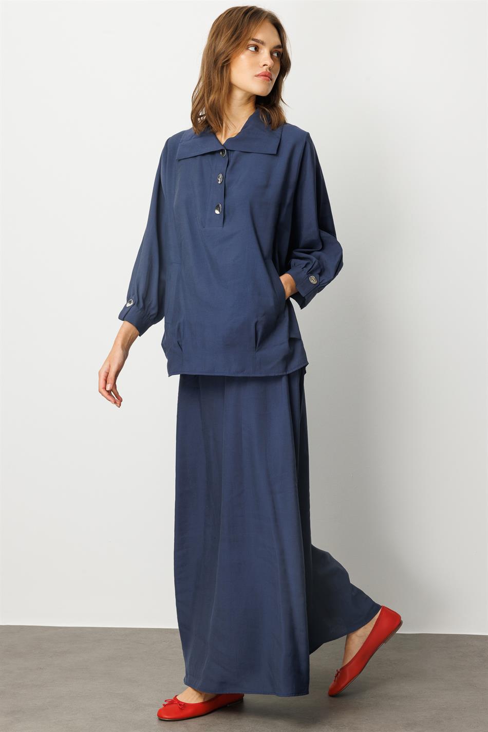 Model (90% Natural Content) Draped Soft Fabric Skirt Set with Accessory Details - Navy Blue