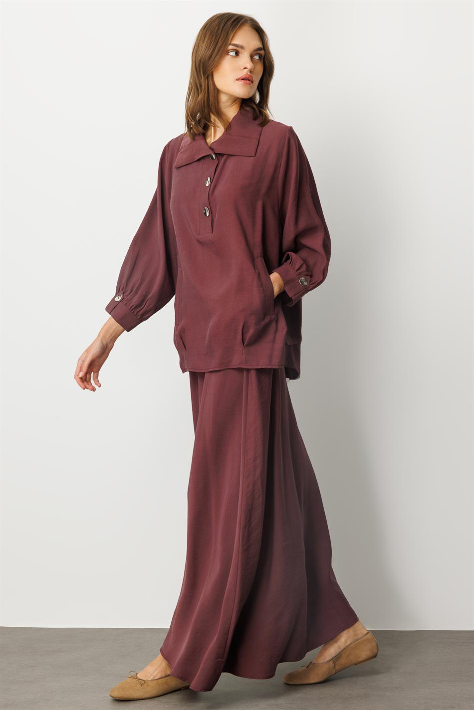 Modell (90 % Naturmaterial) Fließendes Rock-Set aus weichem Stoff mit Accessoires - Burgunderrot