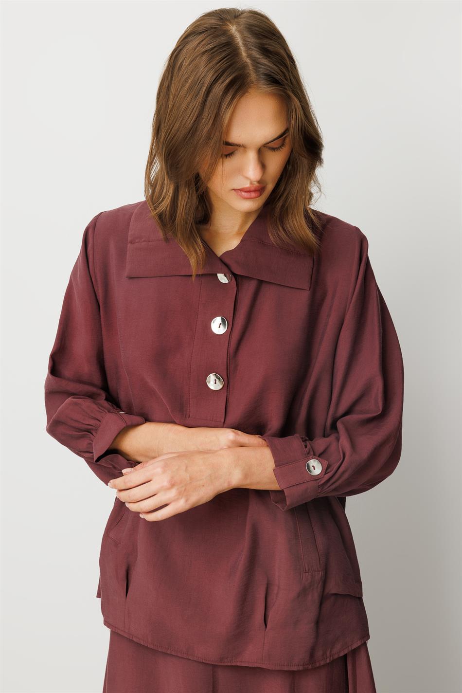 Modell (90 % Naturmaterial) Fließendes Rock-Set aus weichem Stoff mit Accessoires - Burgunderrot