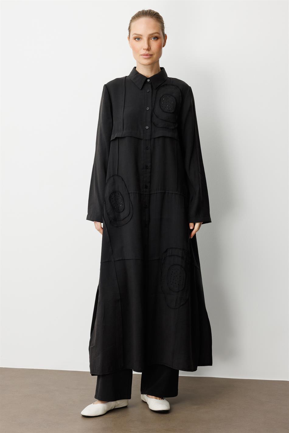 Model (90% Natural Content) Handcrafted Garnish Pattern Embroidery Timeless Abaya/Cape - Black