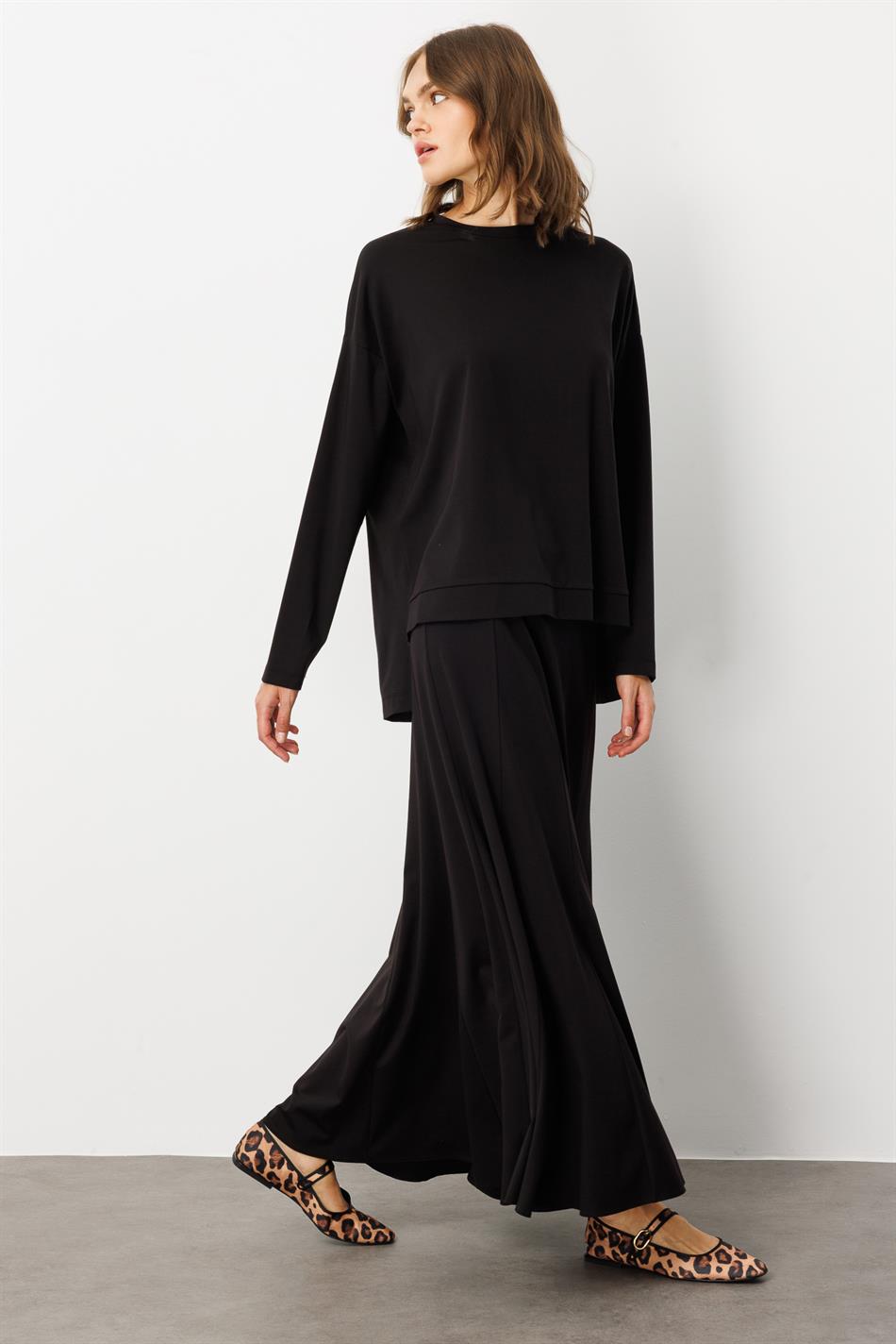 Mybch Örme Ekstra Dökümlü Yumuşak Dokulu Parçalı Etek Kombinli Zamansız Takım-Siyah
