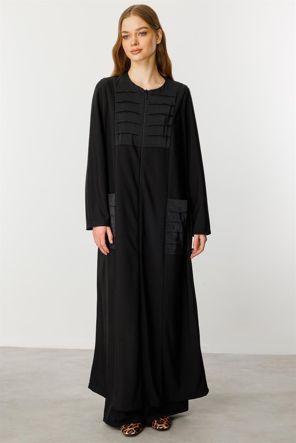 Sportlicher Abaya-Mantel aus geripptem, drapiertem Stoff – Schwarz