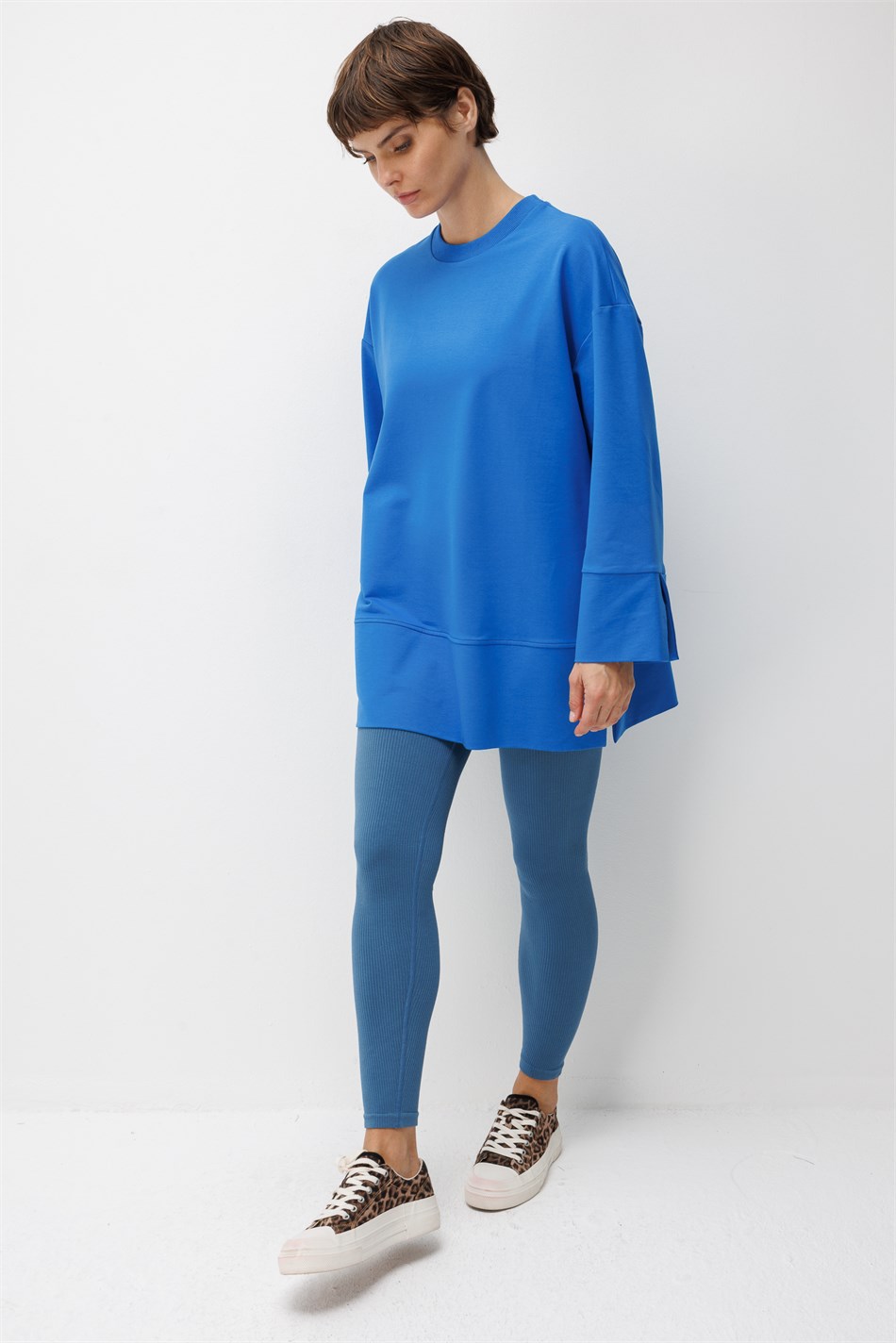 Örme Kol ve Yırtmaç Detaylı Tunik Sweatshirt-Sax