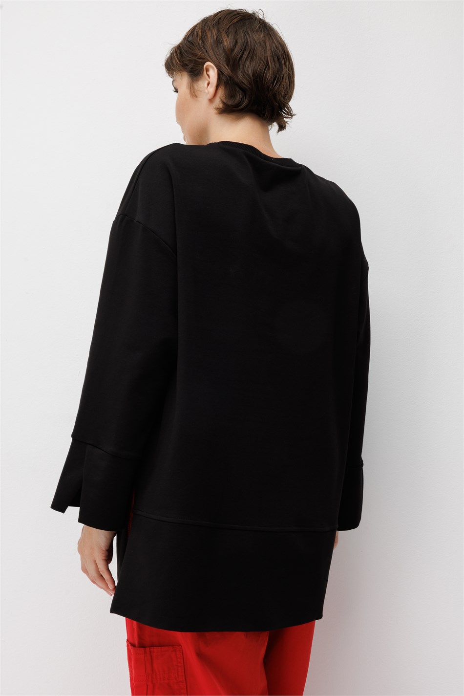 Örme Kol ve Yırtmaç Detaylı Tunik Sweatshirt-Siyah