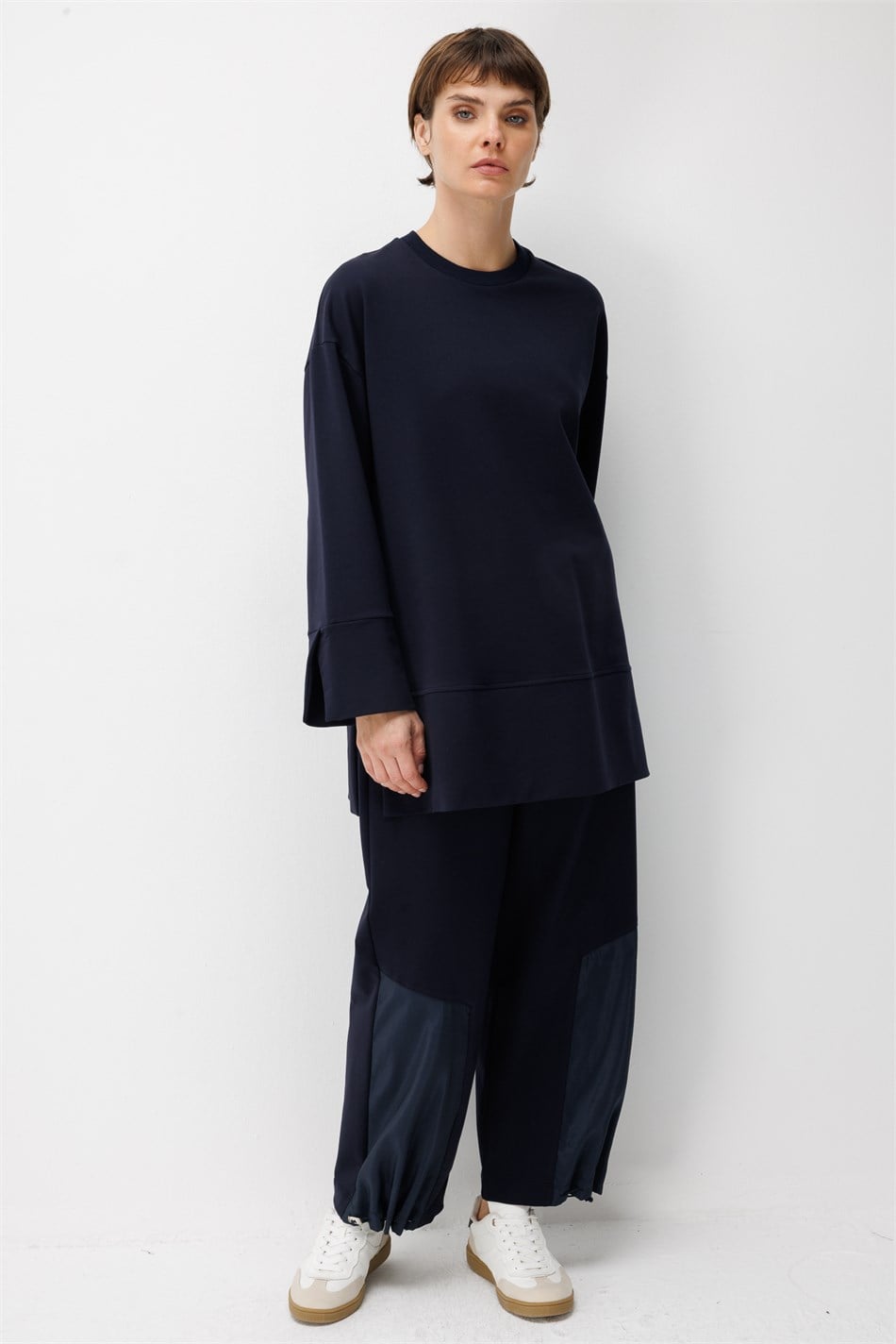 Örme Kol ve Yırtmaç Detaylı Tunik Sweatshirt-Laci