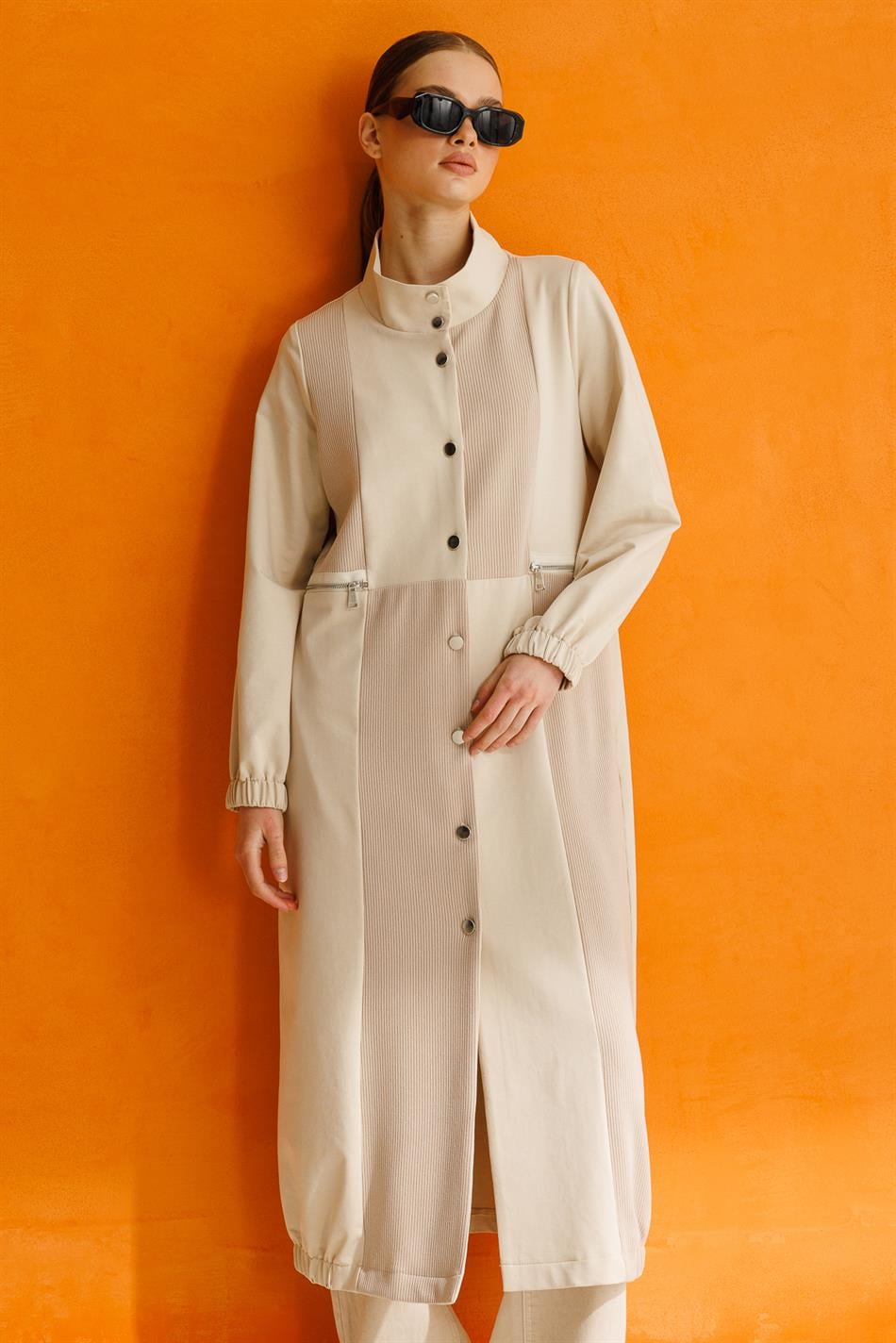 Sportliche Strickjacke mit Reißverschlussdetail – Stein