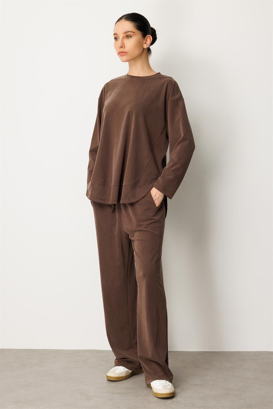 Gebreide, zachte modal broek en tuniek set met op maat gemaakte stiksels - Koffie