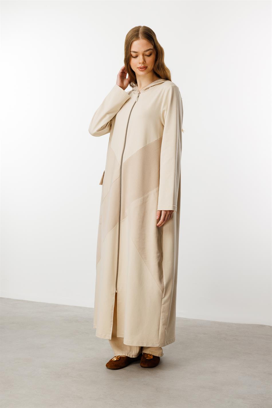 Örme ve Tafta Çapraz Garnilenmiş Spor Kap-Taş