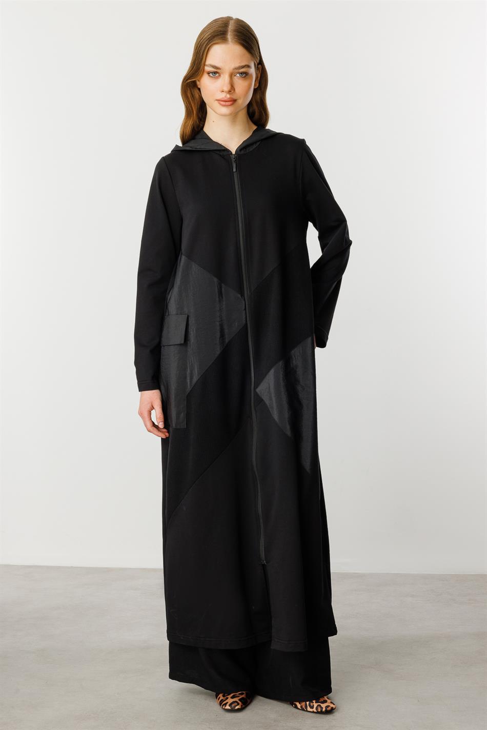 Örme ve Tafta Çapraz Garnilenmiş Spor Kap-Siyah