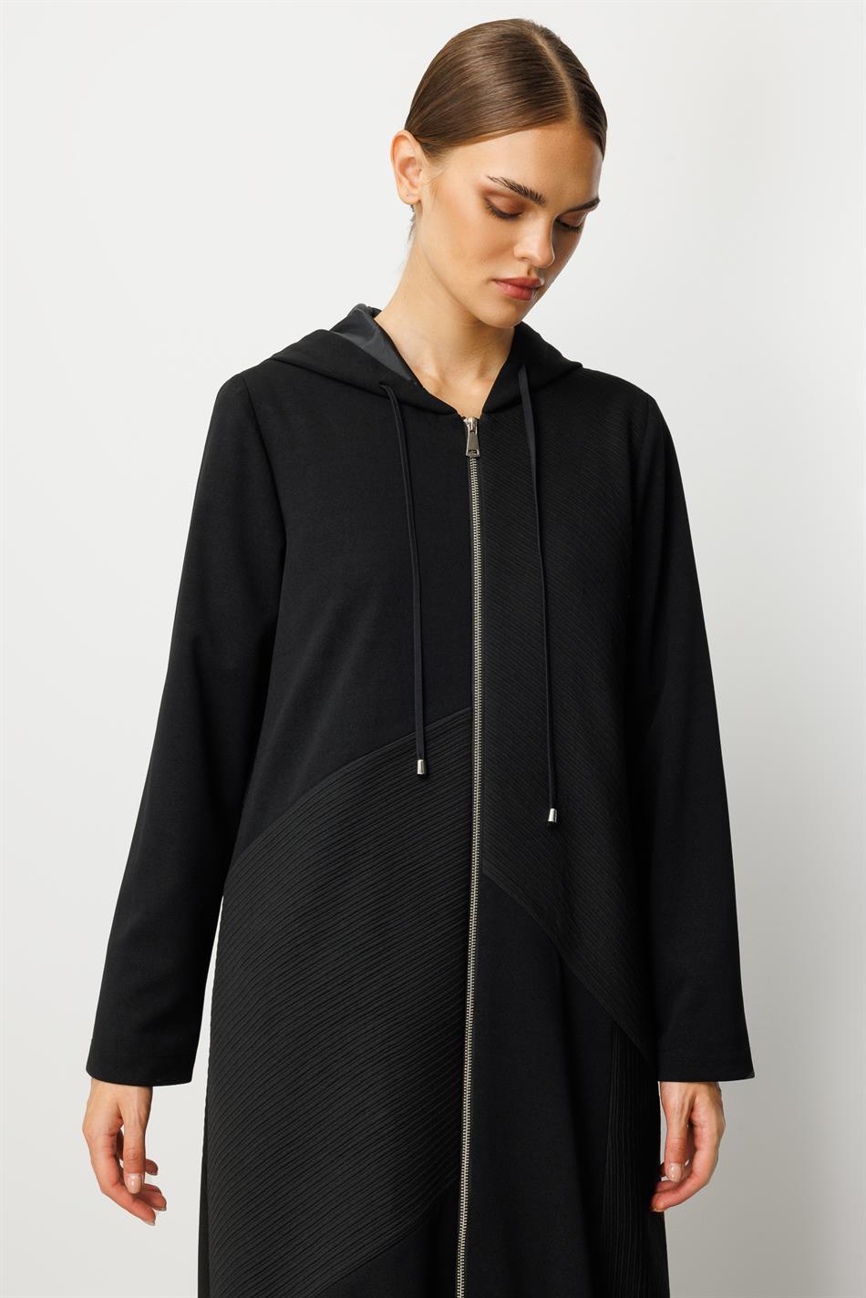 Otto-Stoff und schlichter Krepp-Patchwork, vollständig gefüttert, zeitloser saisonaler Trenchcoat/Cape – Schwarz