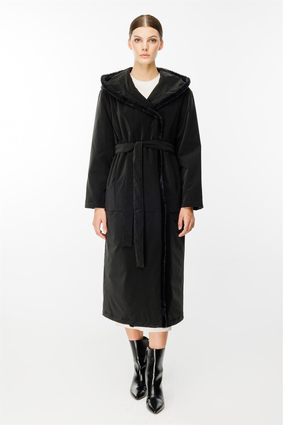 Custom-made fabric coat with soft fur lining and inner padding - Black
