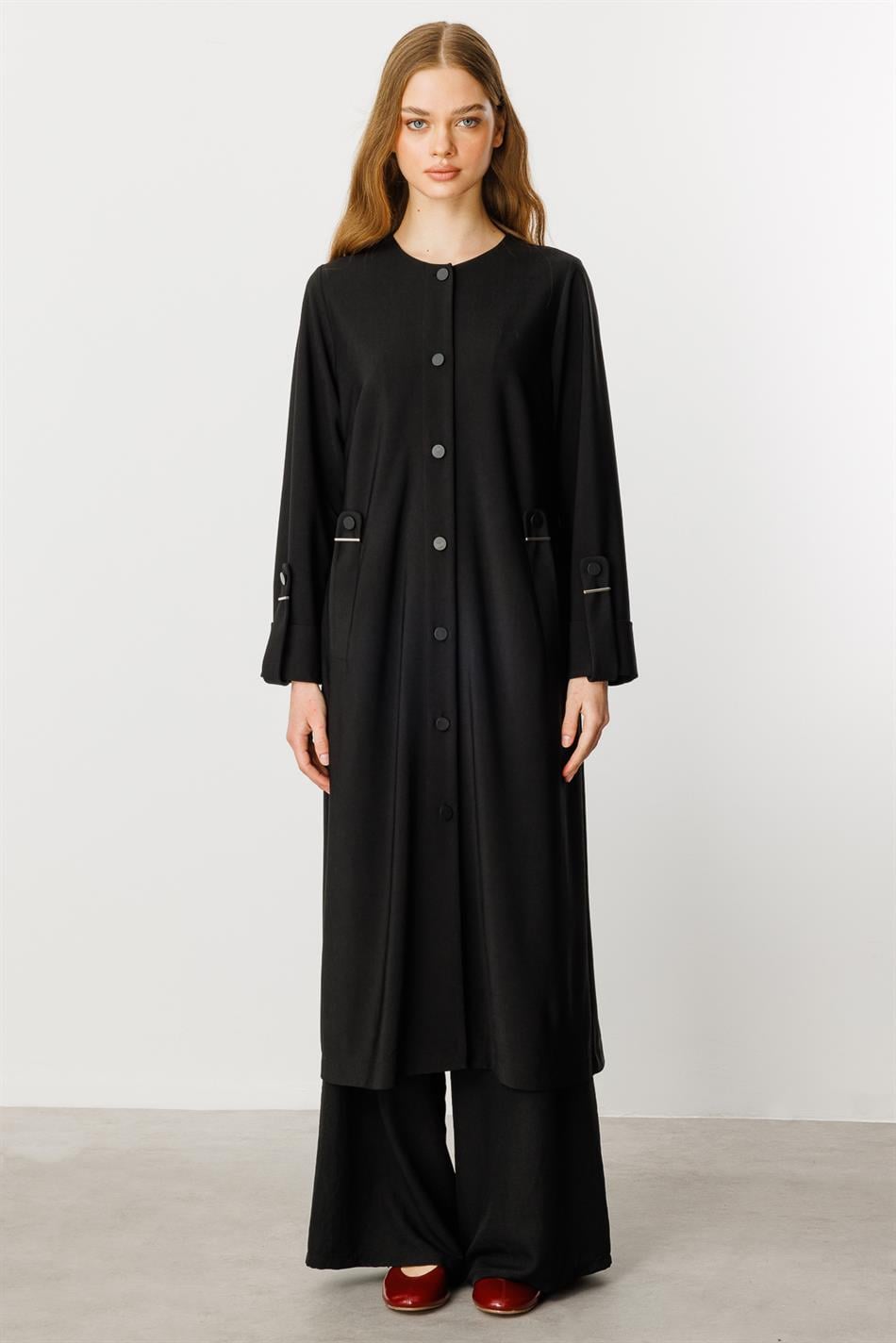 Custom-made draped fabric coat/abaya with accessories - Black