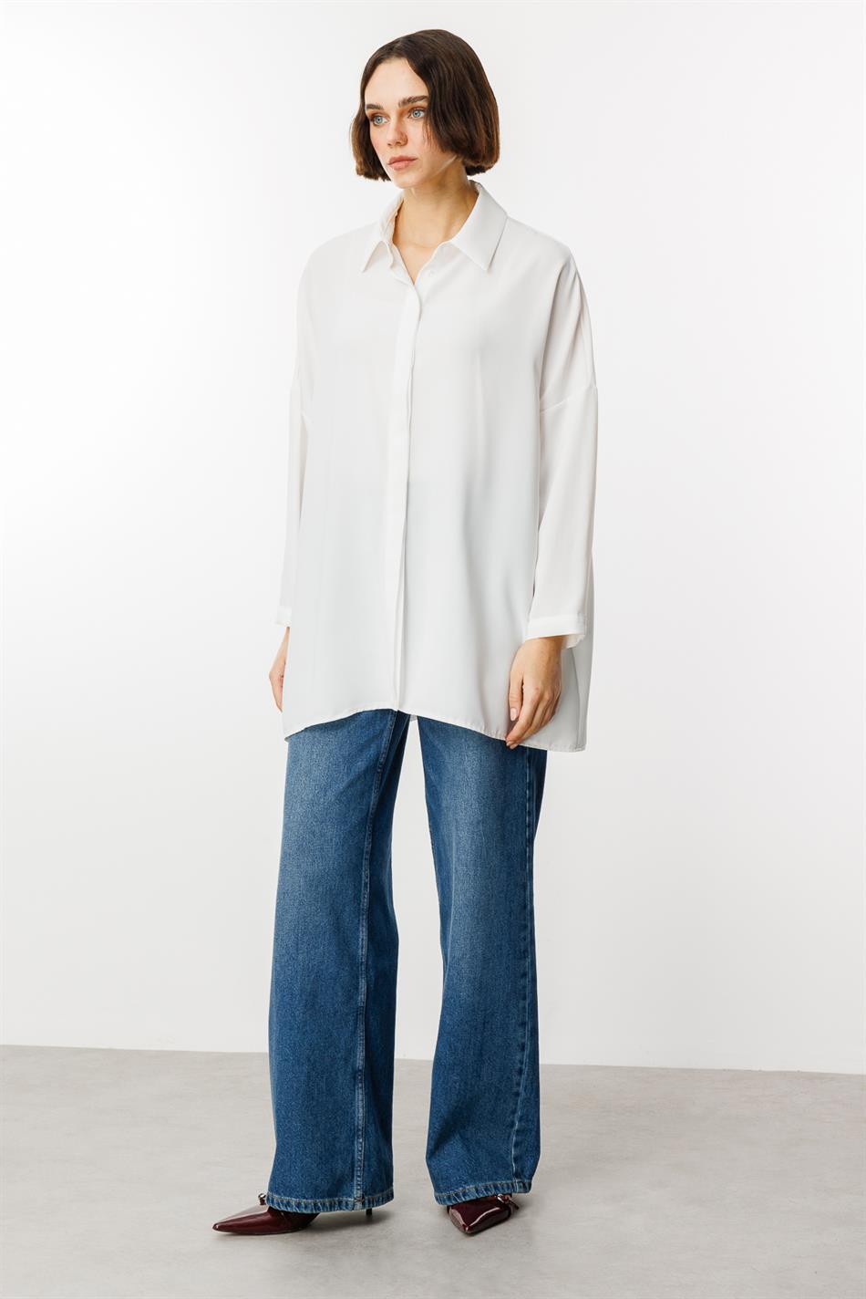 Blouse/tuniek van tijdloze, soepelvallende stof met perfecte pasvorm - Wit