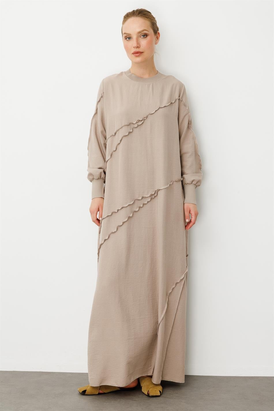 Parcha - Naaijas met zijdeachtige textuur en ribbels - Speciale jurkjas - R-TAŞ