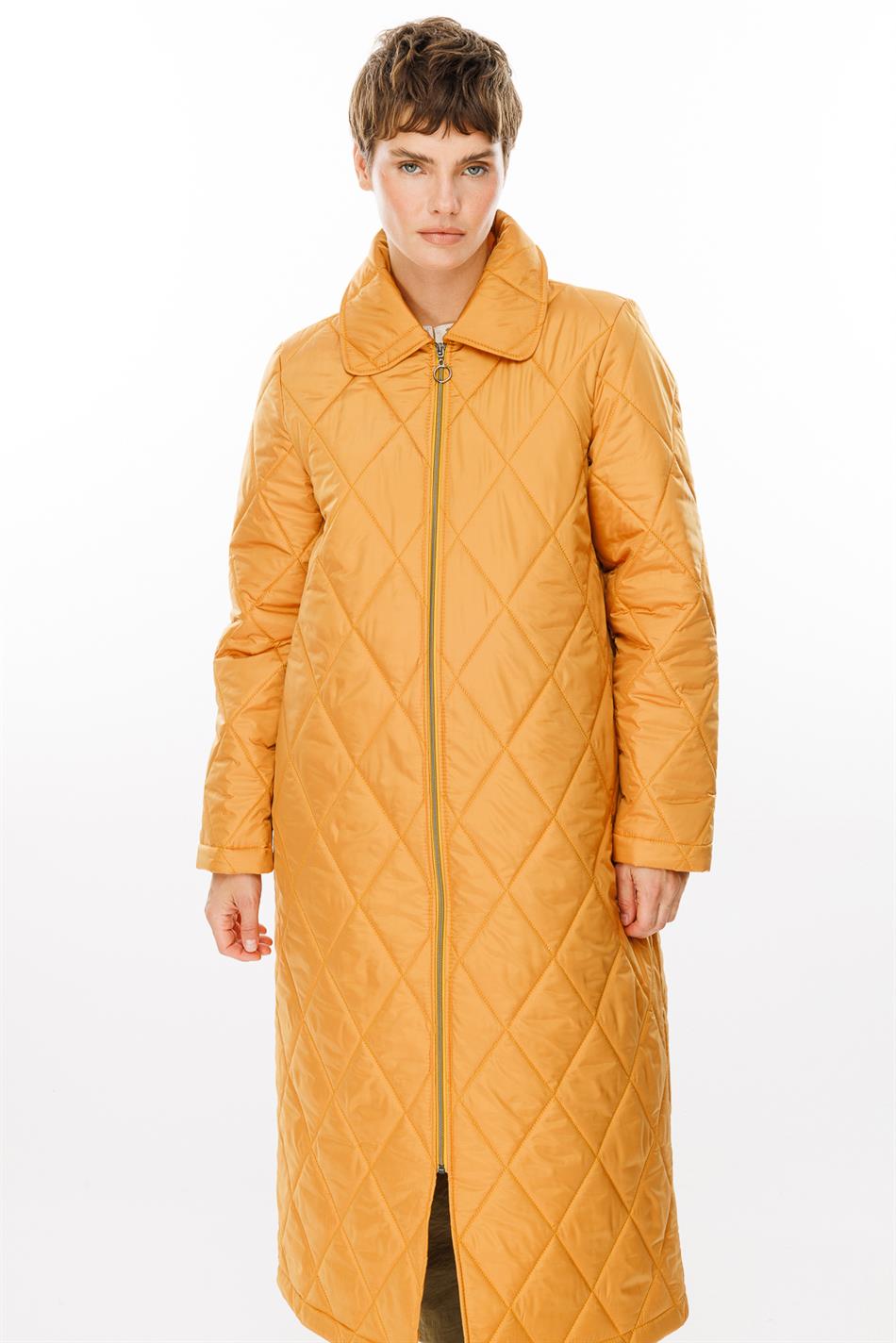 Lichtgewicht, met vezels geïsoleerde trenchcoat van Paris voor de lente - Mosterdkleur