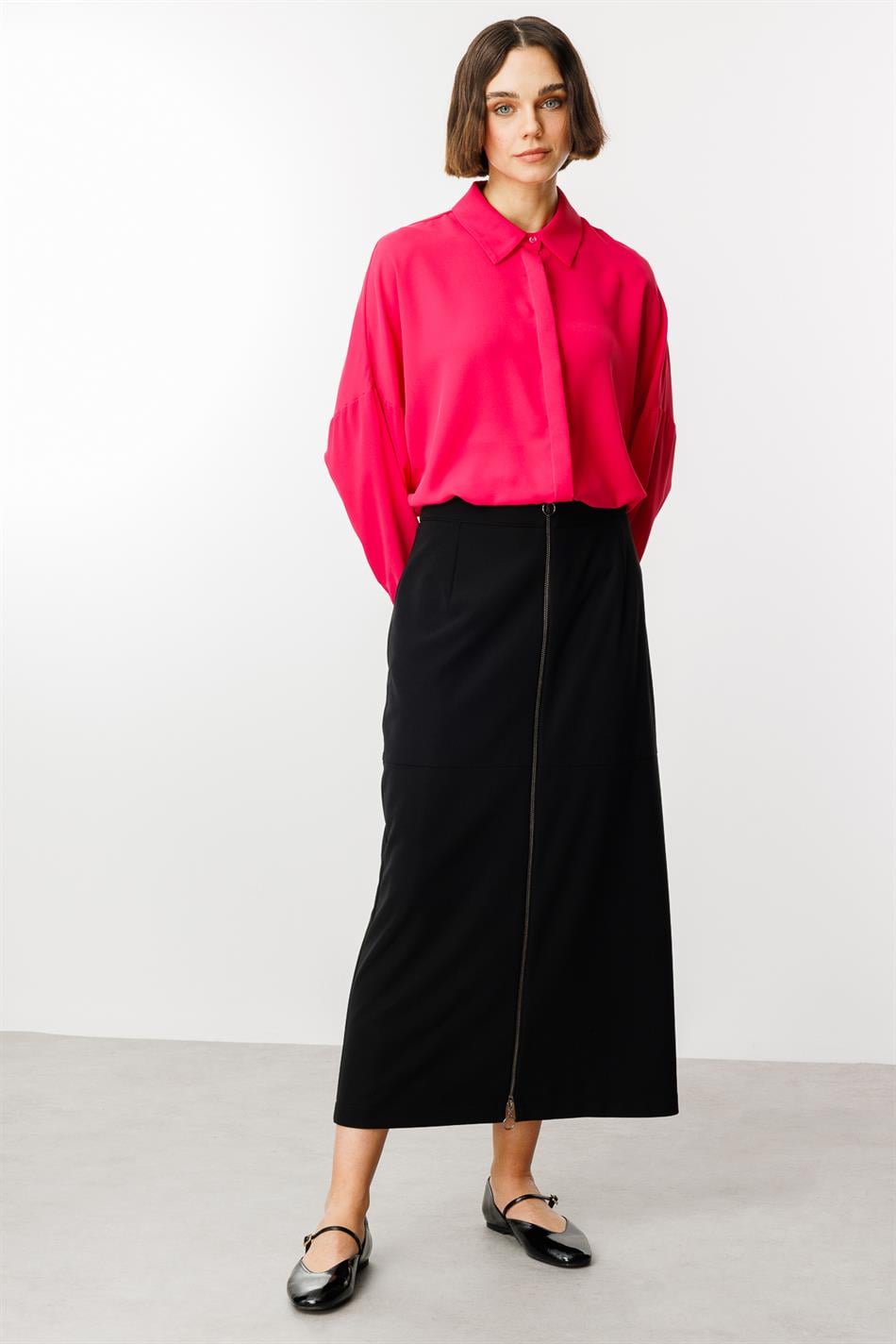 Part-Drawn Fabric Timeless Skirt - Black