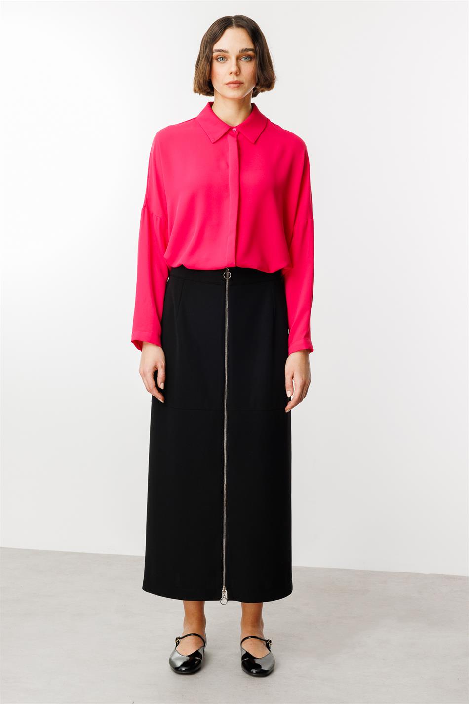 Part-Drawn Fabric Timeless Skirt - Black