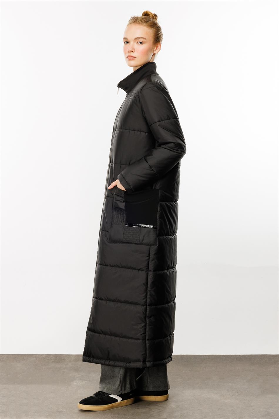 Patchwork Coat with Different Fabric Combinations and Fiber Filling - Black