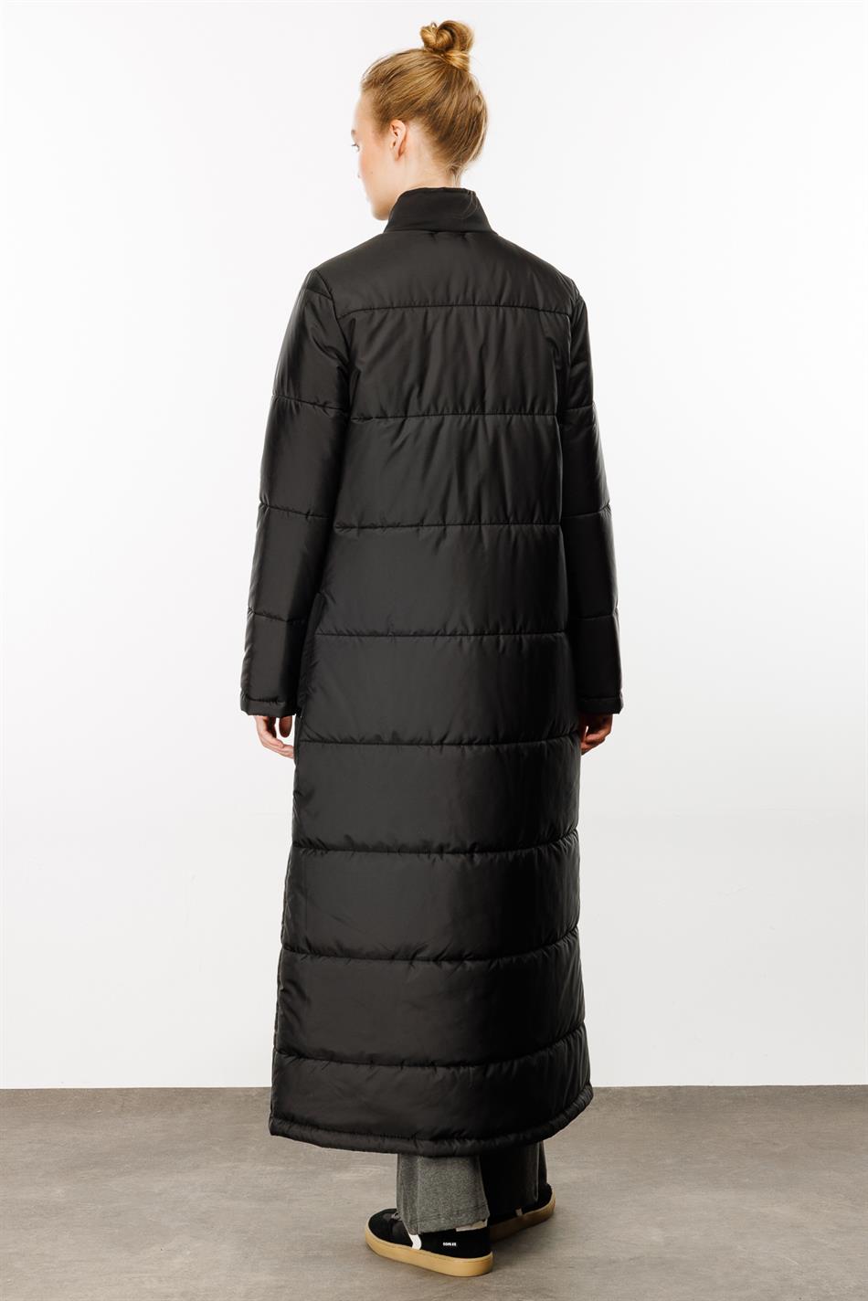 Patchwork Coat with Different Fabric Combinations and Fiber Filling - Black