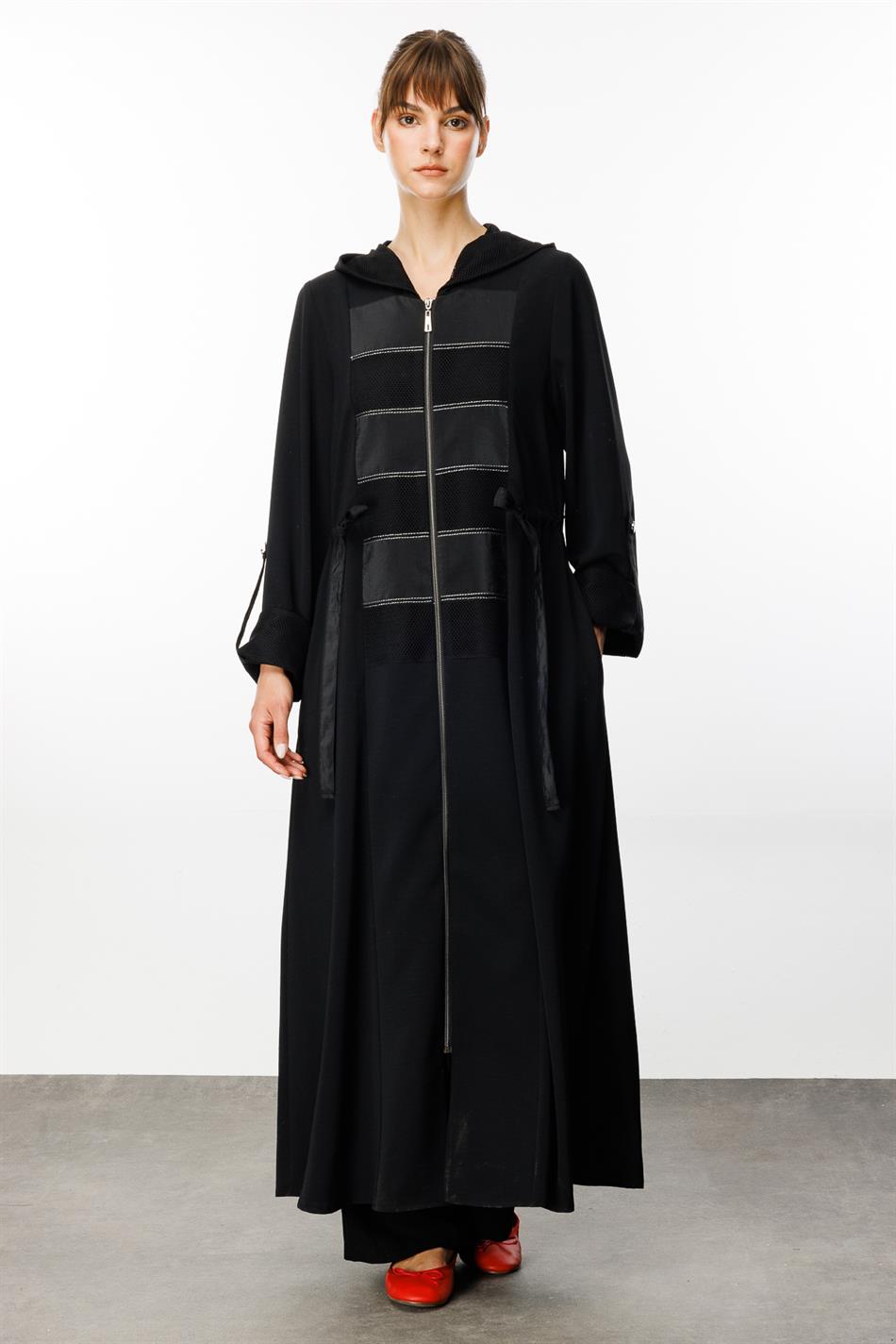 Patch Ön Garni Detaylı Özel Dokuma Kumaş Spor Ferace Kap-Siyah