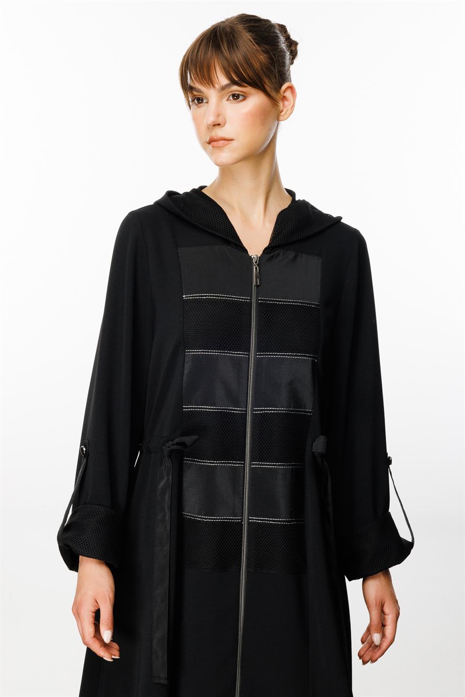 Patch Ön Garni Detaylı Özel Dokuma Kumaş Spor Ferace Kap-Siyah