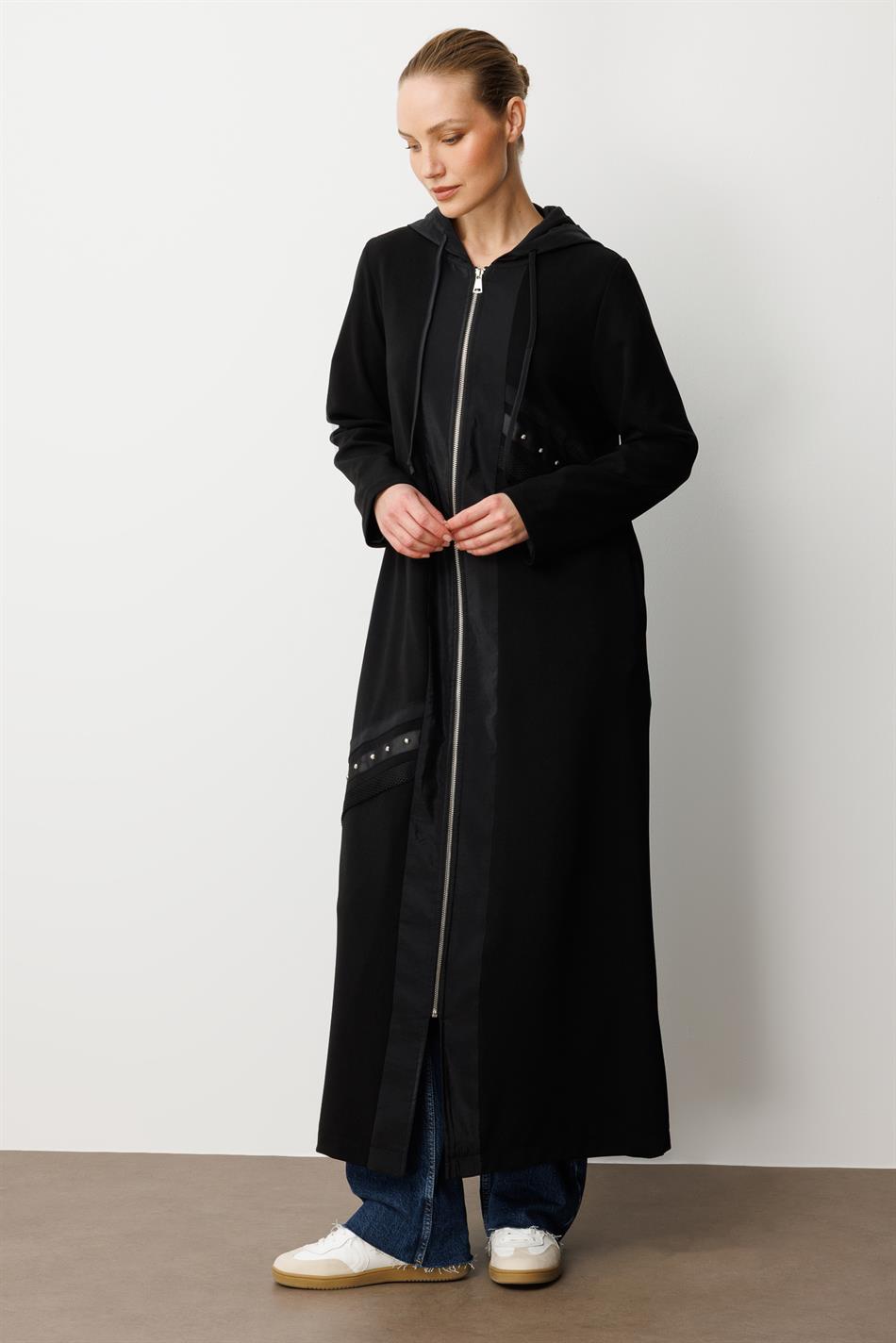 Saisonale Trenchcoat/Jacke aus Poly-Cupra-Crêpe mit Mesh-Details – Schwarz