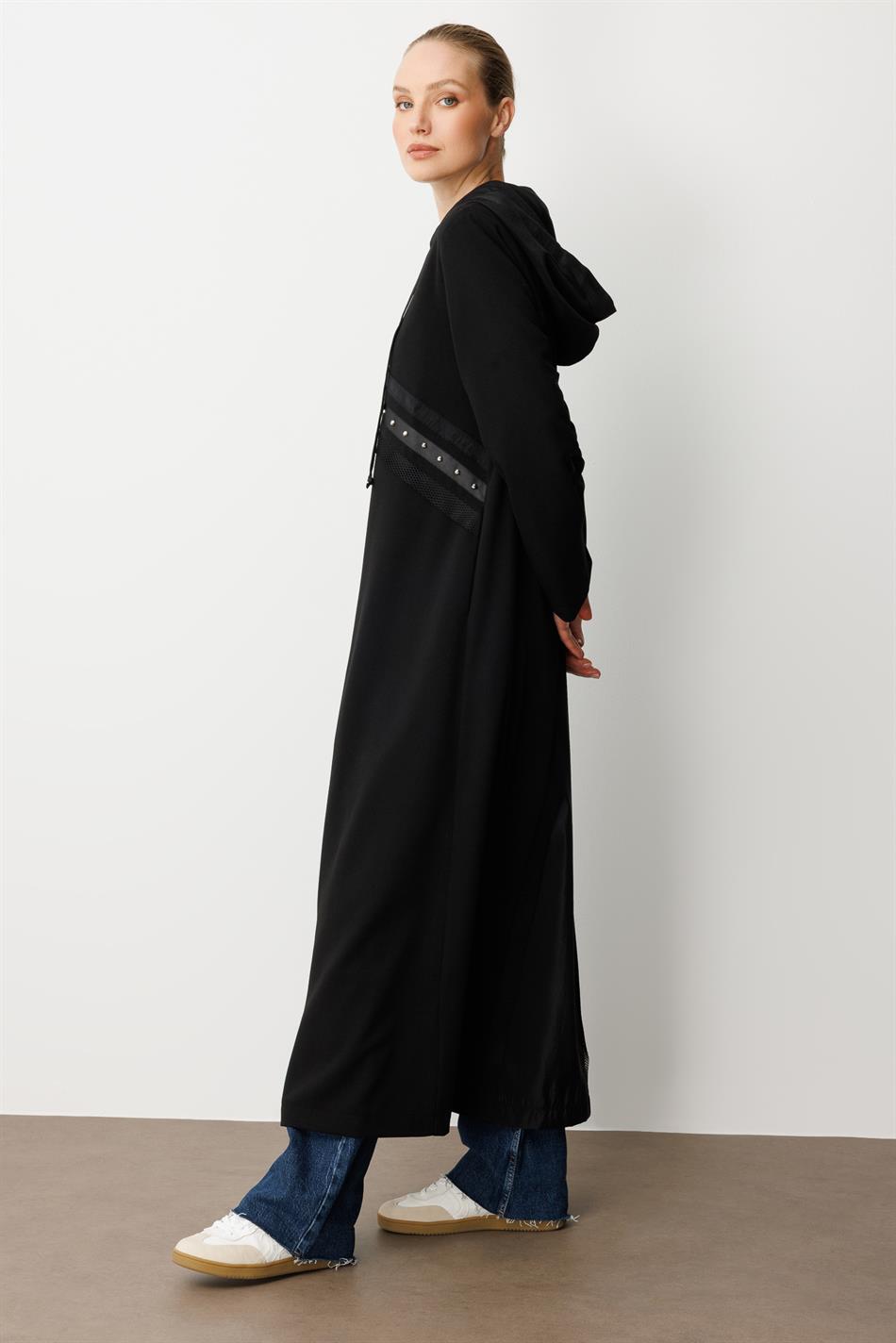 Saisonale Trenchcoat/Jacke aus Poly-Cupra-Crêpe mit Mesh-Details – Schwarz