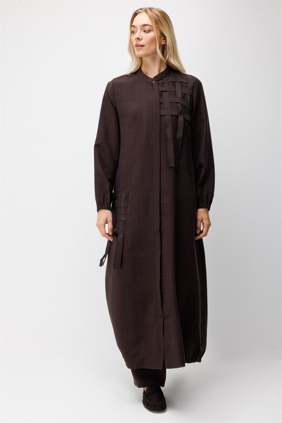 Premium Akıcı Kumaştan El İşi Detaylı Maxi Kap-Kahve