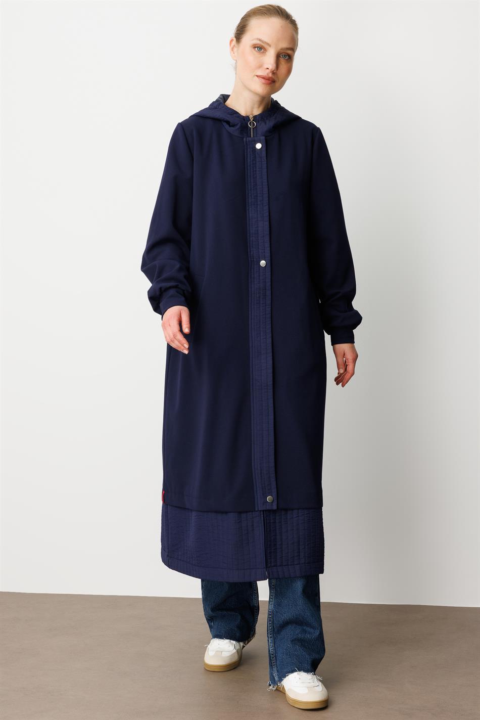Ray gewatteerde trenchcoat met crêpe textuur en voering - Marineblauw