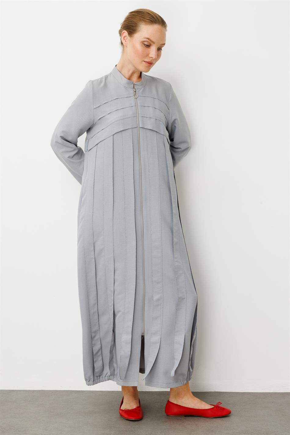 Rouge/ S Piece Hand-Stitched Detail Dress / Cap-Gray
