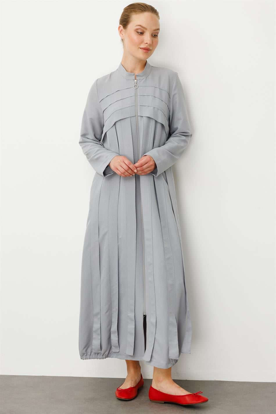 Rouge/ S Piece Hand-Stitched Detail Dress / Cap-Gray