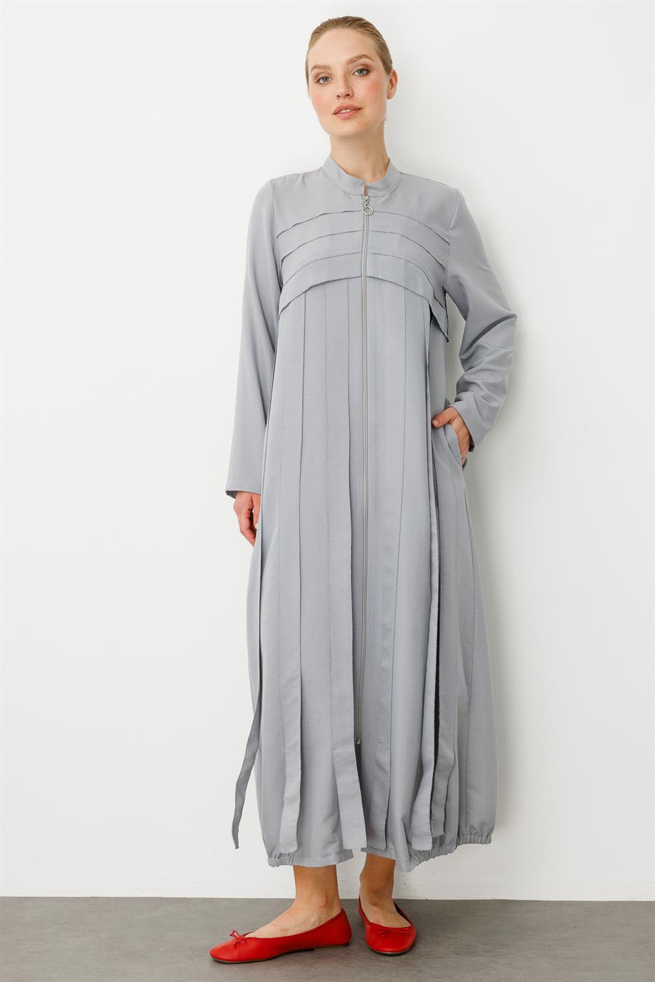 Rouge/ S Piece Hand-Stitched Detail Dress / Cap-Gray