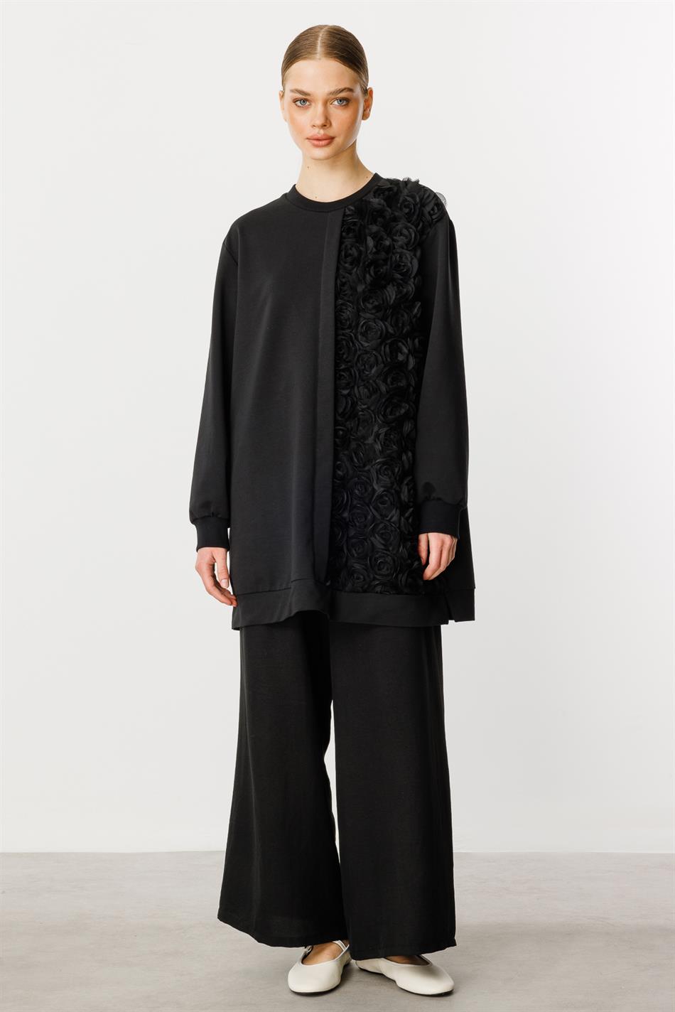 Rozy Feinstrickmantel/Tunika mit Stickereidetails – Schwarz