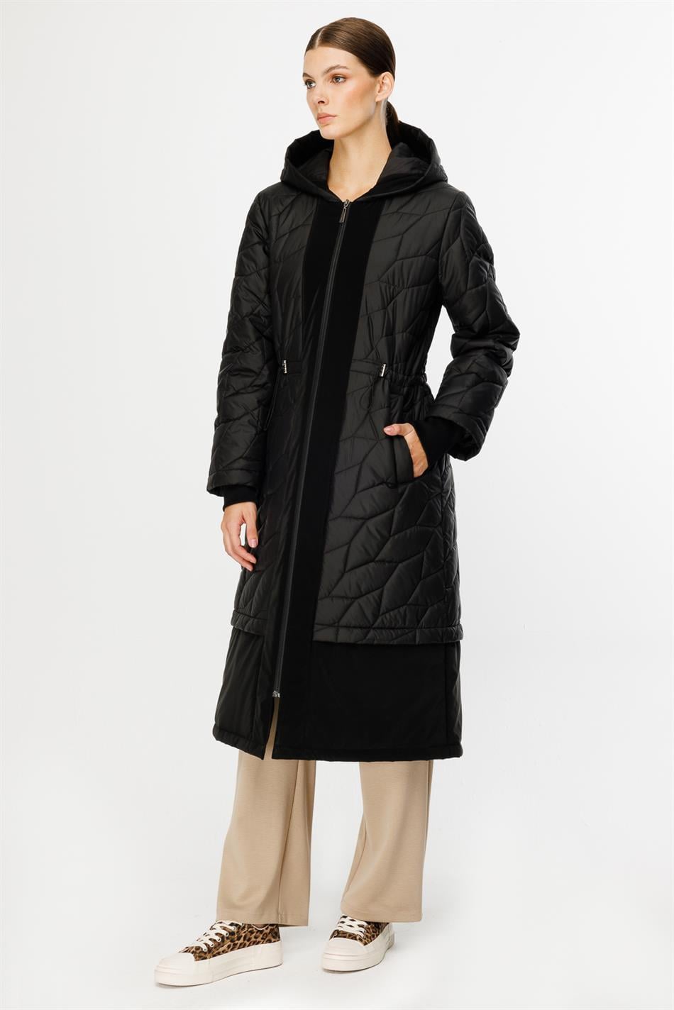 RUBY Leaf Sırınmış Yastıqlı İdman Palto - Qara