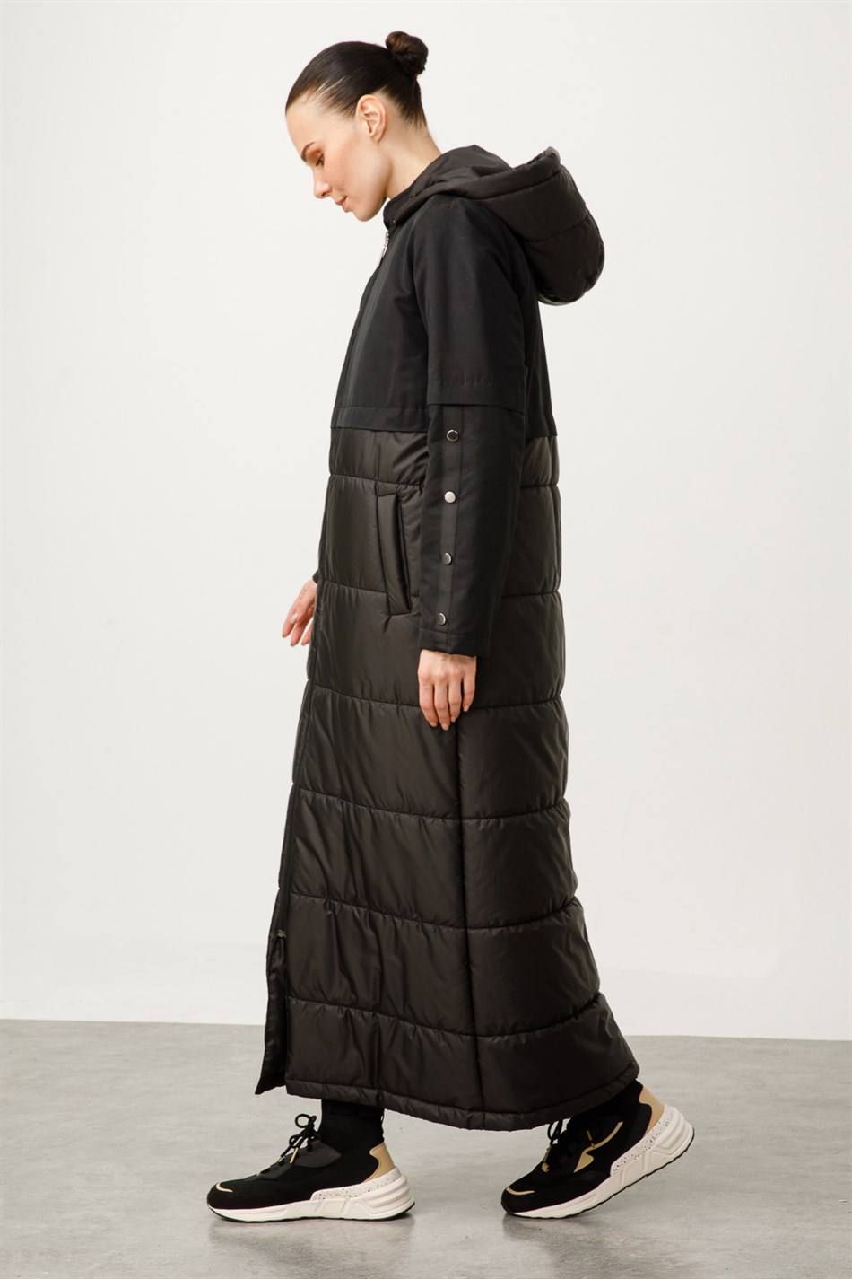 She Helene Üst Beden Kapitone Kaplı Spor Manto-Siyah