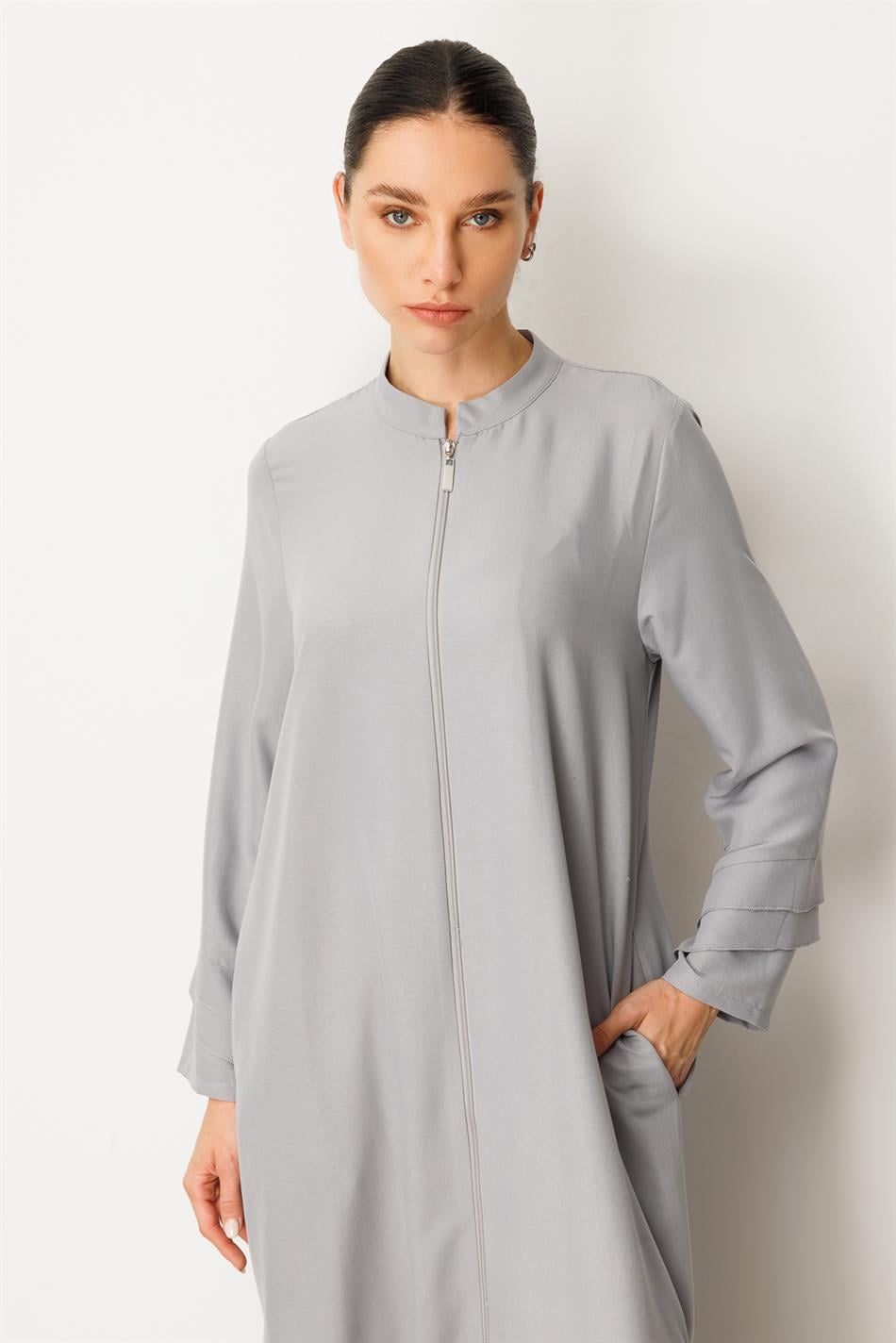 Lichtgewicht, dunne zijden cape met chiffon en sierdetails - Grijs