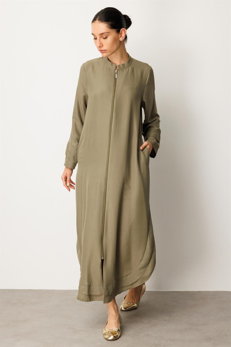 Lightweight, thin silk coat with chiffon and trim details - Khaki