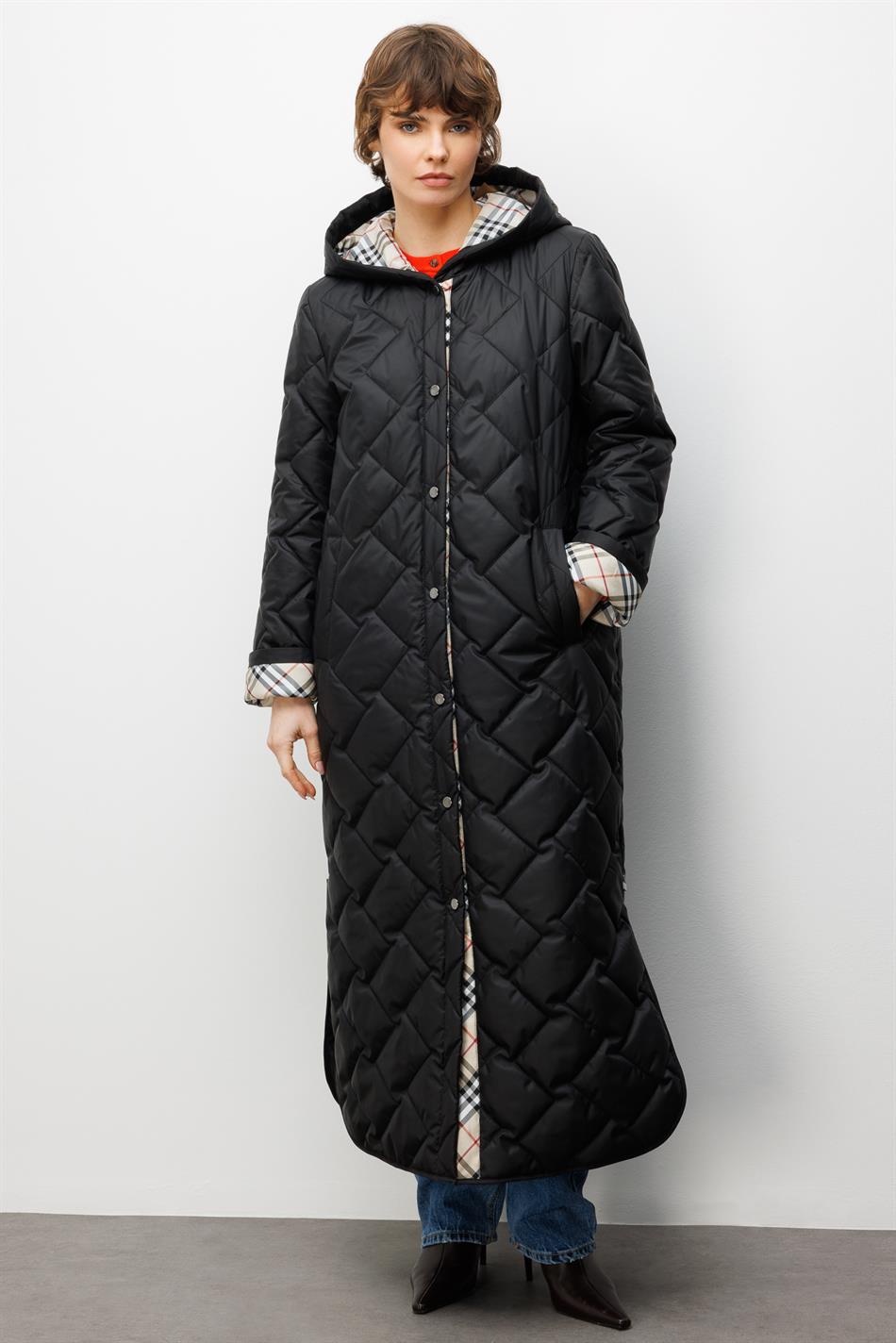 Weichfasergefüllter, besonders detaillierter, gefütterter, zeitloser Mantel Plus – Schwarz