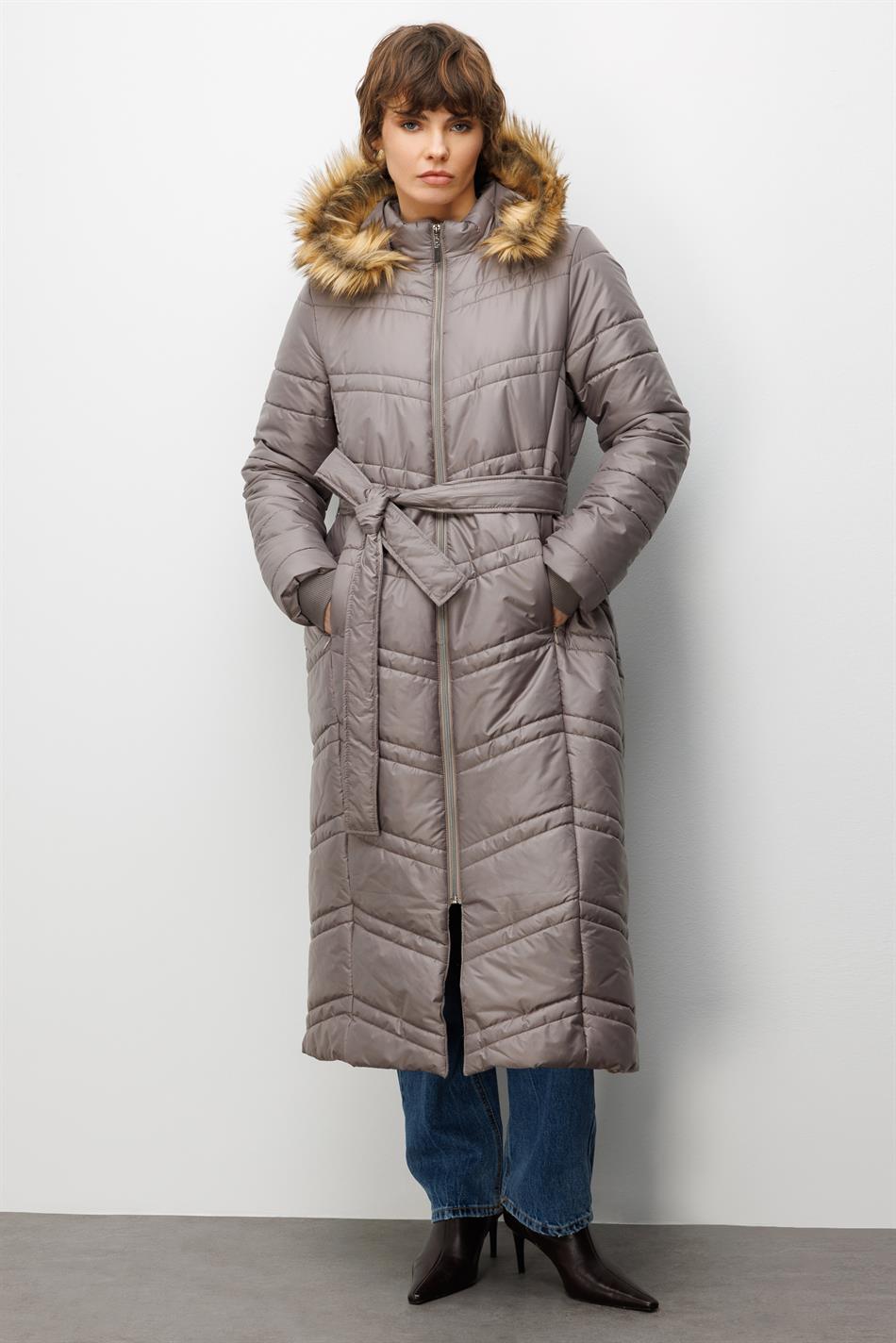 Soft Elyaf Dolgulu Peluş Detaylı Astarlı Zamansız Kaban Manto-Vizon